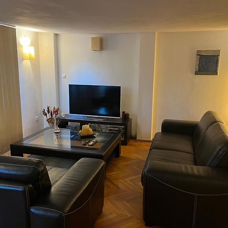 Appartamento Dorobanti Loft Bucarest Esterno foto